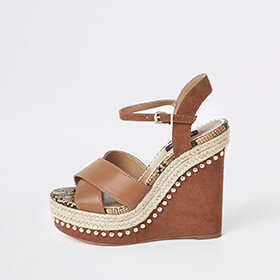 Light brown studded Wide fit wedges